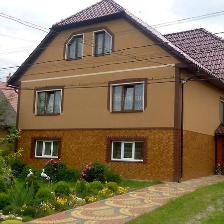 Sadyba Gostynniy Dvir Izki Exterior photo